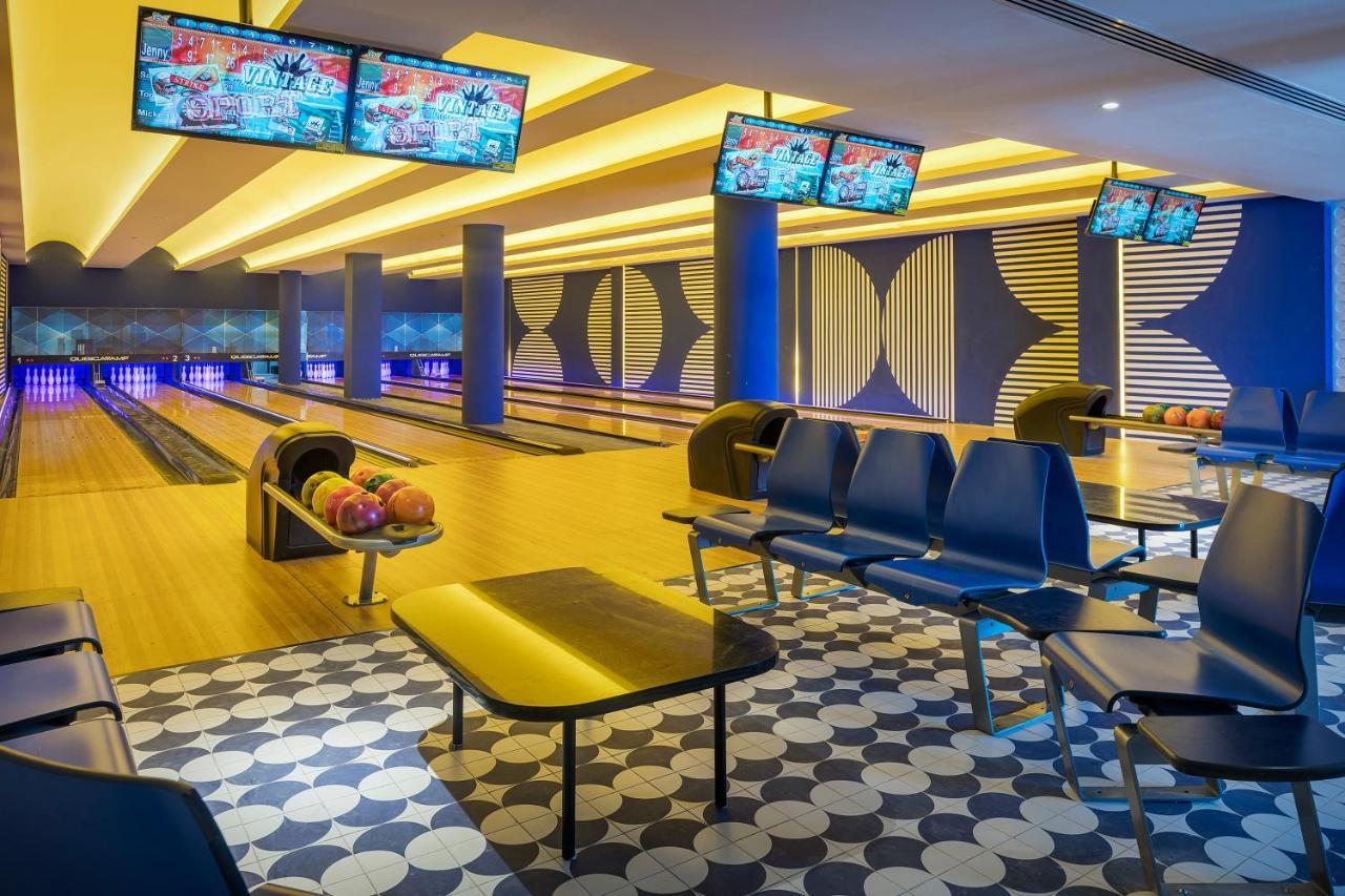 Hotel Ocean Eden Bay (Adults Only) Spring Rises Exterior foto Bowling Alley