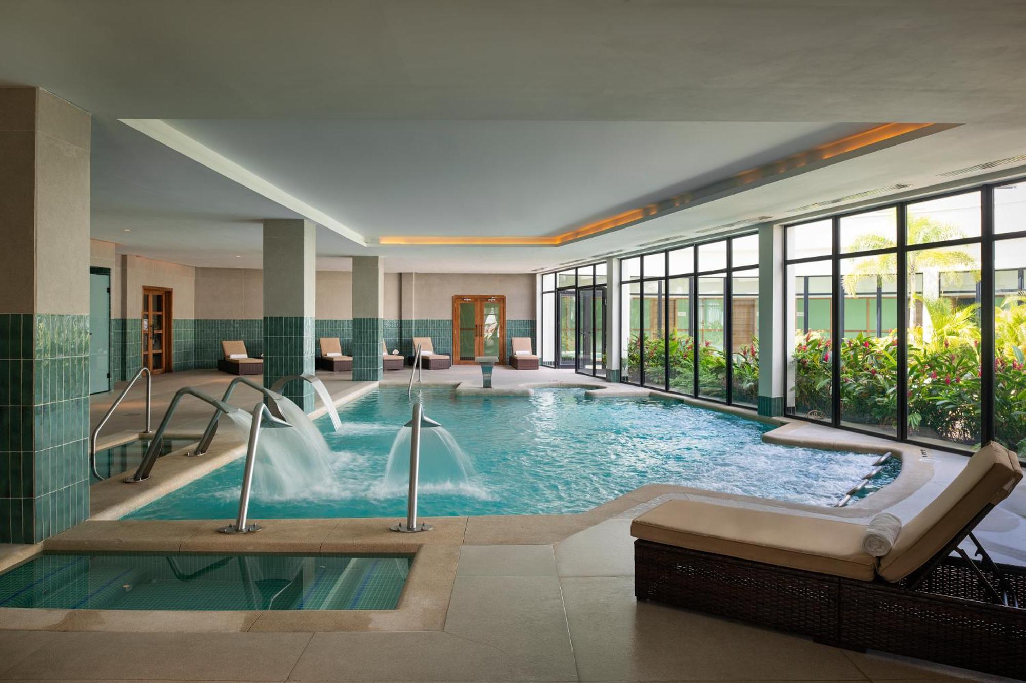 Hotel Ocean Eden Bay (Adults Only) Spring Rises Exterior foto Spa at the Sheraton Maldives Resort & Spa