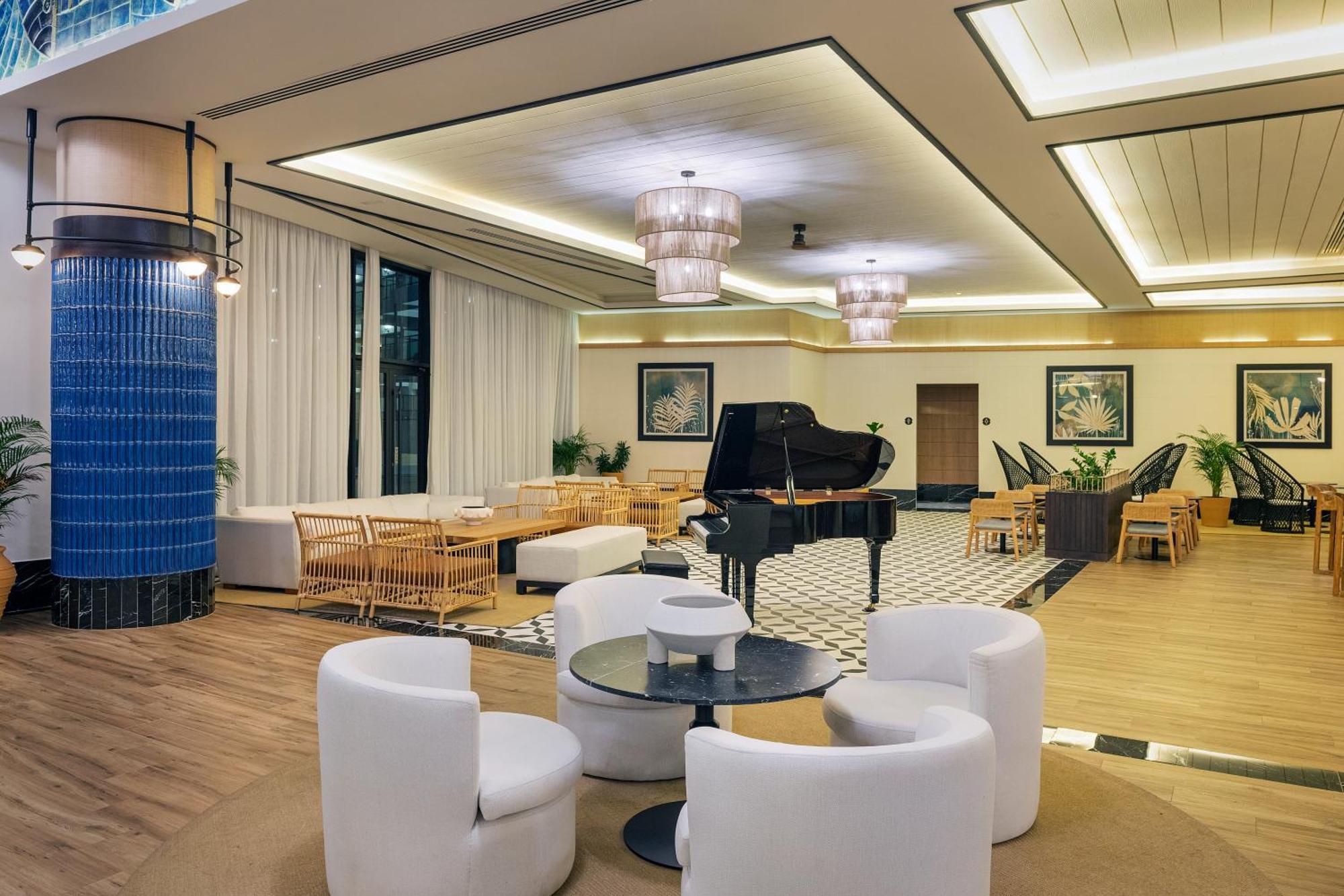 Hotel Ocean Eden Bay (Adults Only) Spring Rises Exterior foto The lounge at the airport