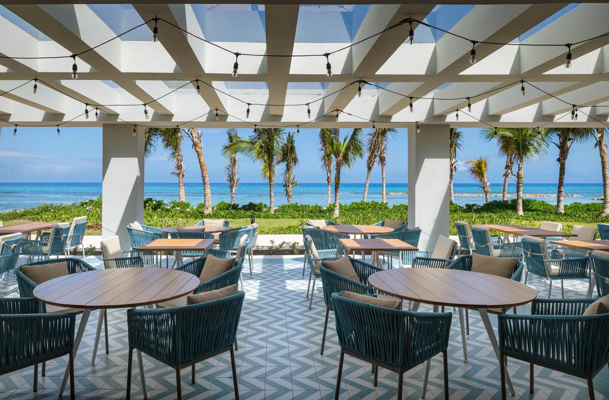Hotel Ocean Eden Bay (Adults Only) Spring Rises Exterior foto The Beach Club at The Ritz-Carlton, Cancun